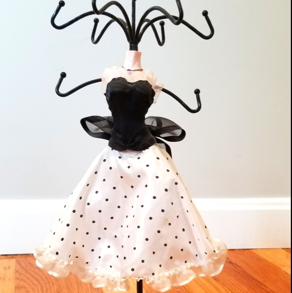 Jewelry holder